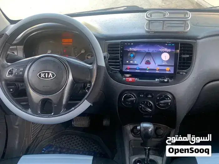 Kia Rio 2011 photo 2