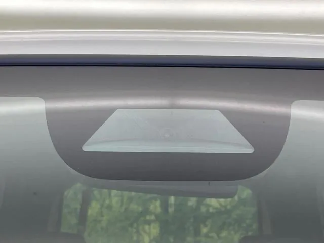 Honda N-Box Custom 2026 photo 4