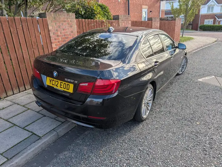 BMW 5 Series 2012 photo 4