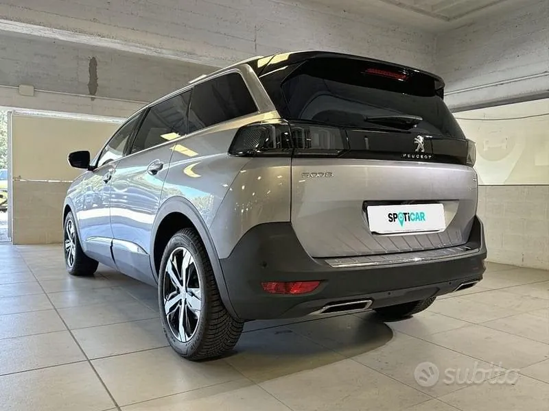 Peugeot 5008 2024 photo 3