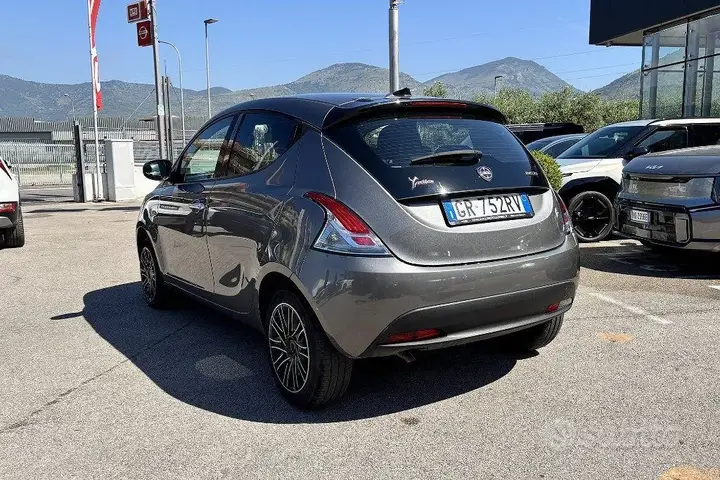 Lancia Ypsilon 2023 photo 5