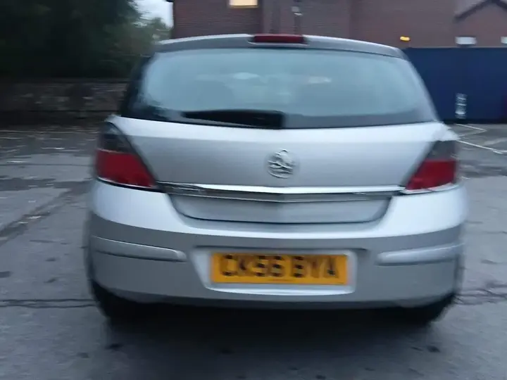 Vauxhall Astra 2006 photo 5