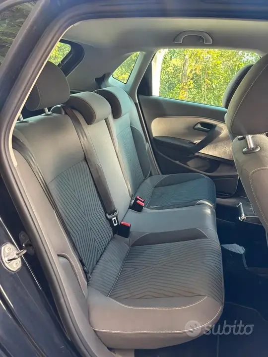 Volkswagen Polo 2015 photo 4