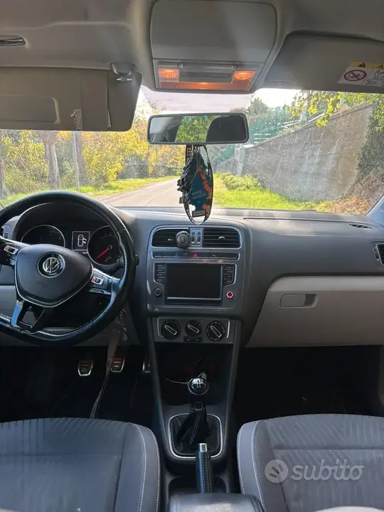 Volkswagen Polo 2015 photo 5