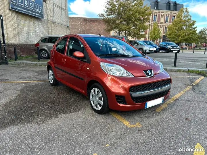 Peugeot 107 2009 photo 2