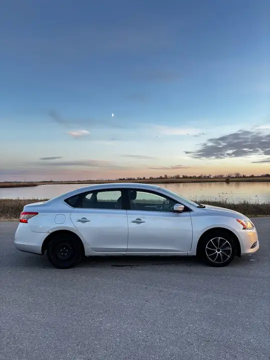 Nissan Sentra 2015 photo 2