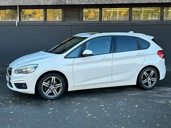 BMW 218D 2015 photo 4