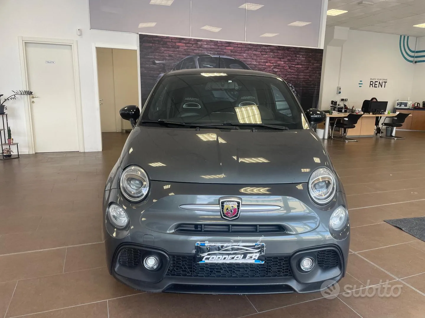 Abarth 595 2018 photo 2