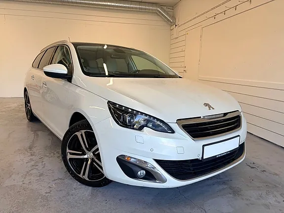 Peugeot 308 2015 photo 2