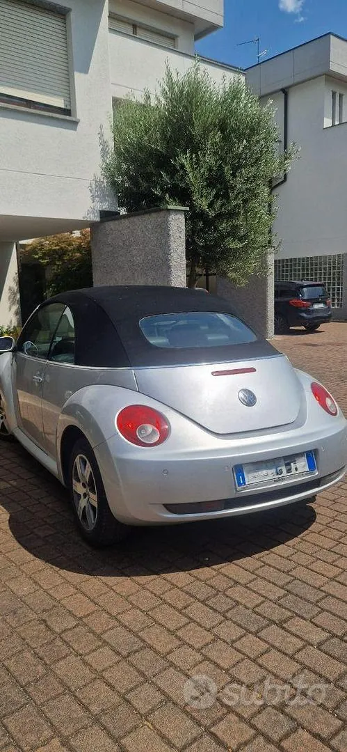 Volkswagen Beetle 2006 photo 2