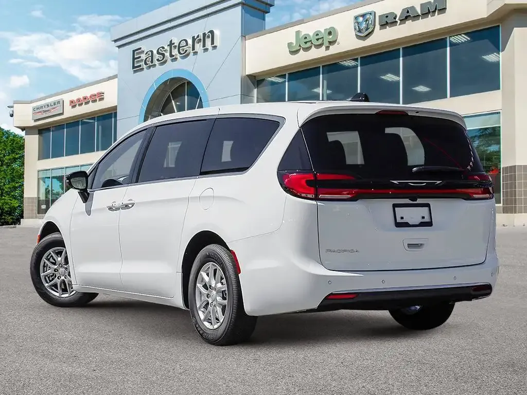 Chrysler Pacifica 2027 photo 4