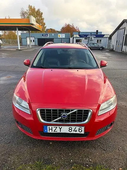 Volvo V70 2009 photo 2