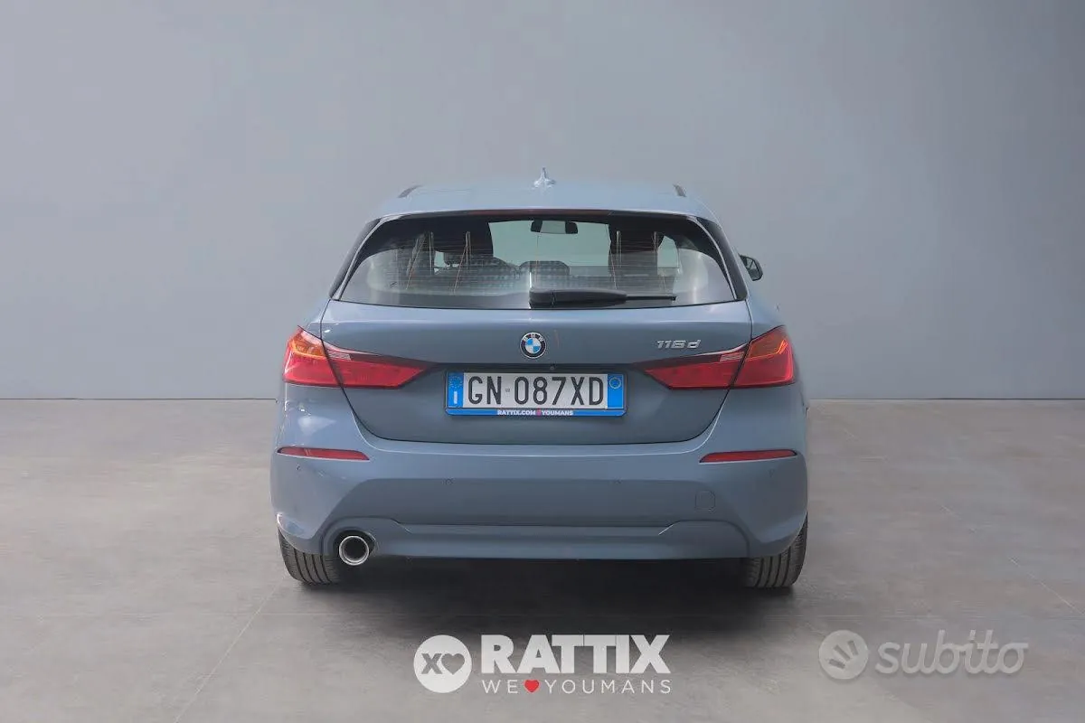 BMW 1 Series 2023 photo 5