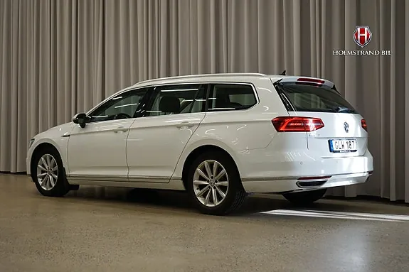 Volkswagen Passat 2018 photo 5
