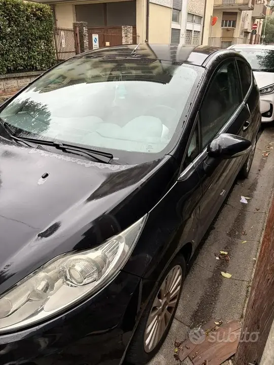 Ford Fiesta 2009 photo 4