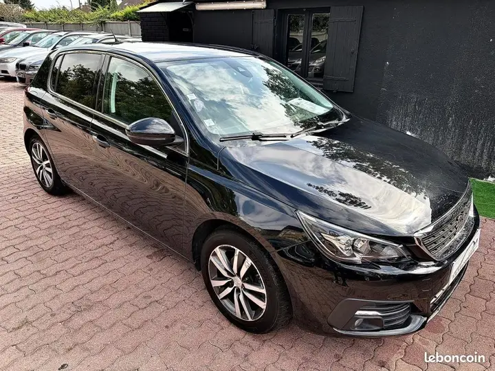 Peugeot 308 2018 photo 5