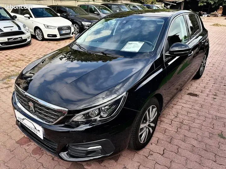 Peugeot 308 2018 photo 2