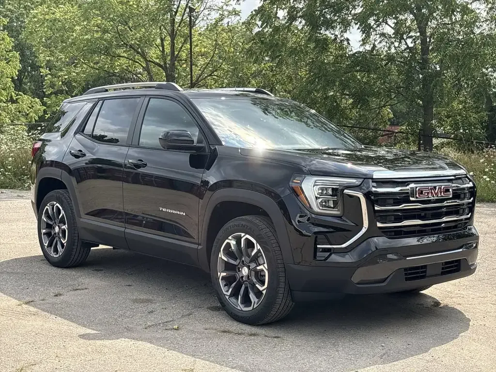 GMC Terrain 2027 photo 2