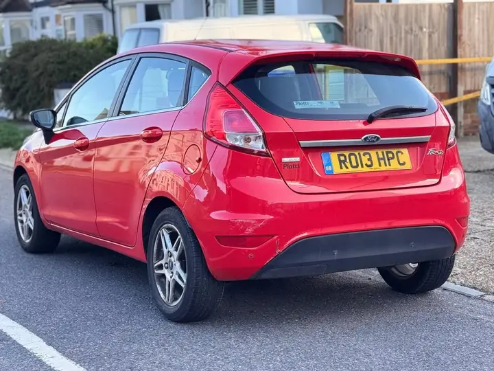 Ford Fiesta 2013 photo 5