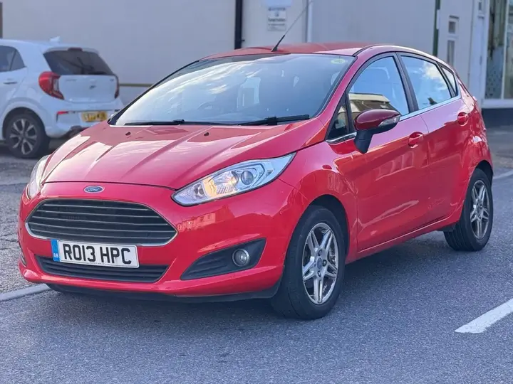 Ford Fiesta 2013 photo 3