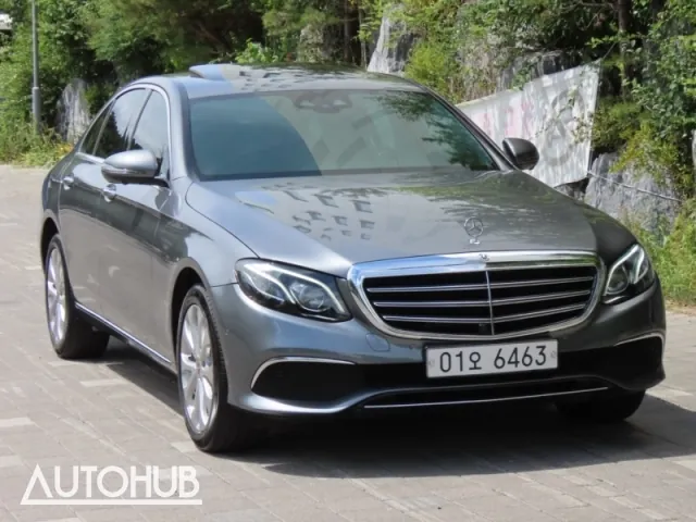 Mercedes-Benz E-Class 2017 photo 2