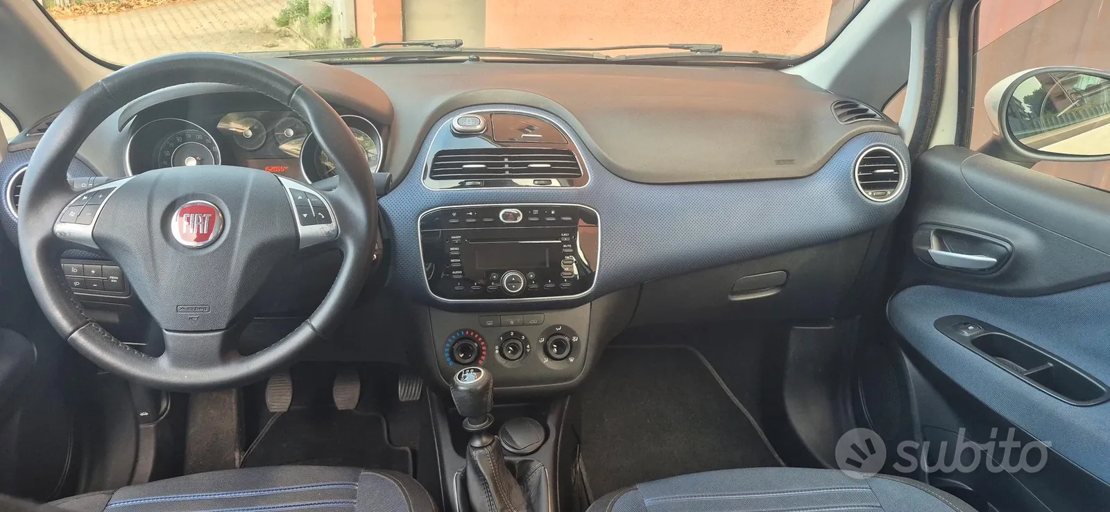 Fiat Punto 2011 photo 5