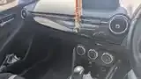 Mazda 2 2024 photo 4