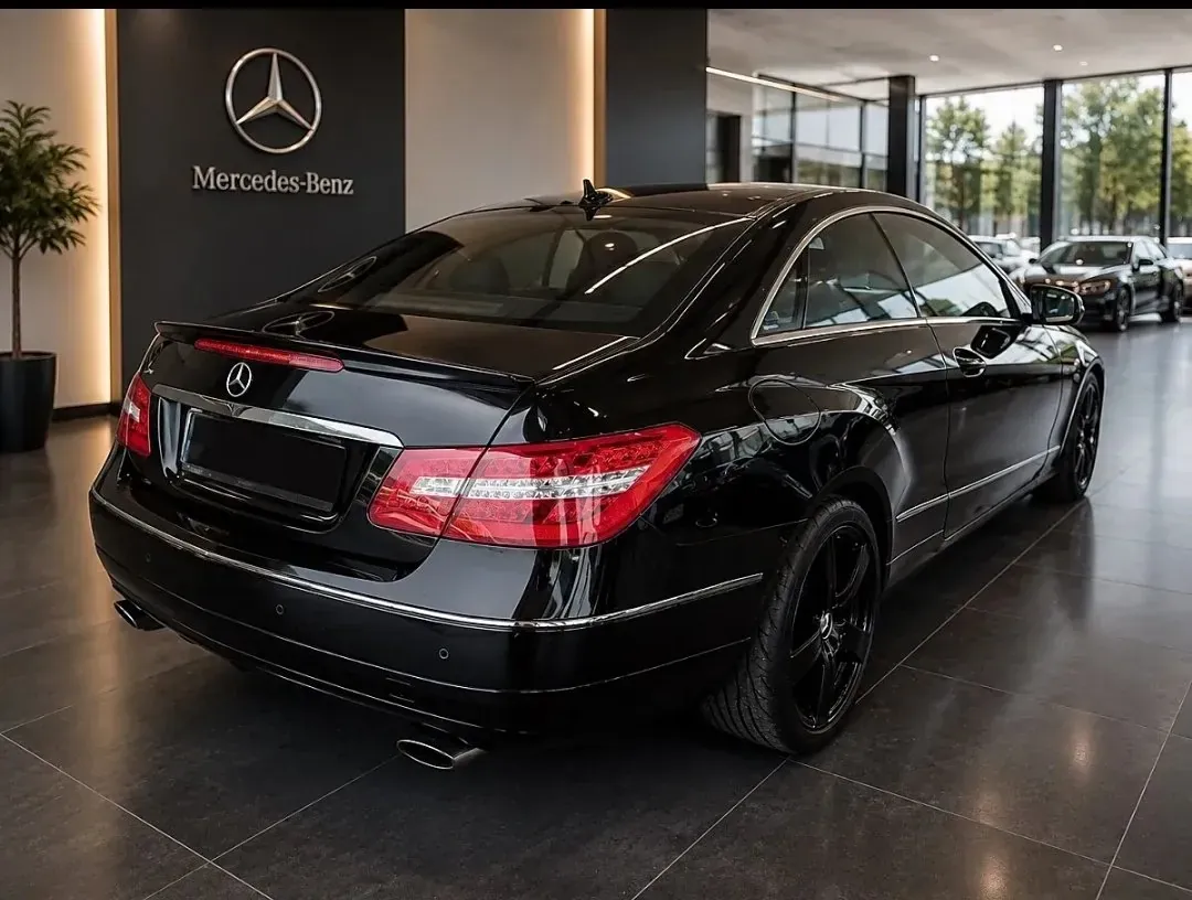 Mercedes-Benz E-Class 2009 photo 2