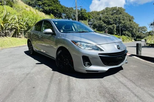 Mazda Axela