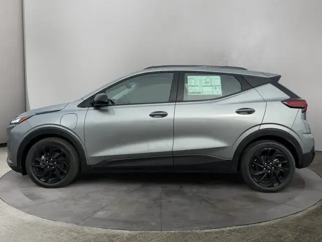 Chevrolet Bolt 2027 photo 2