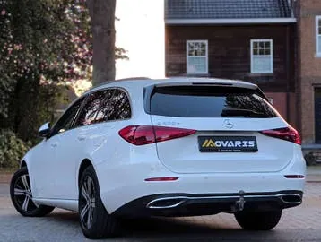 Mercedes-Benz C 300 E 2023 photo 3