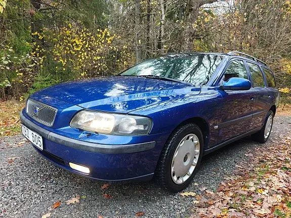 Volvo V70 2002 photo 2