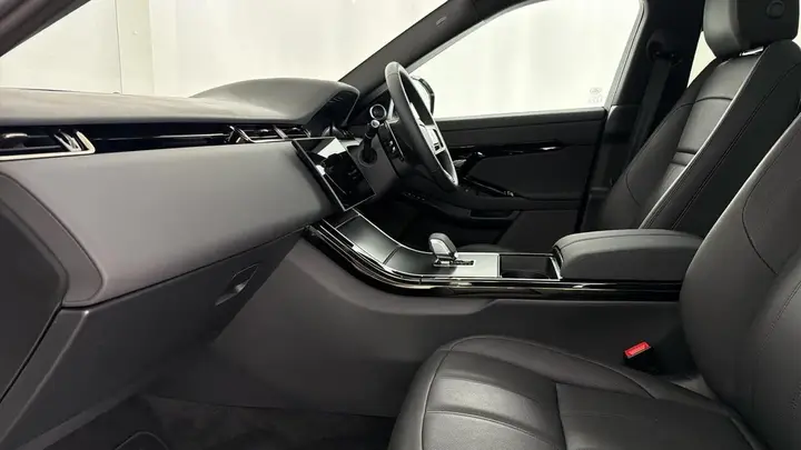 Land Rover Range Rover Evoque 2026 photo 3
