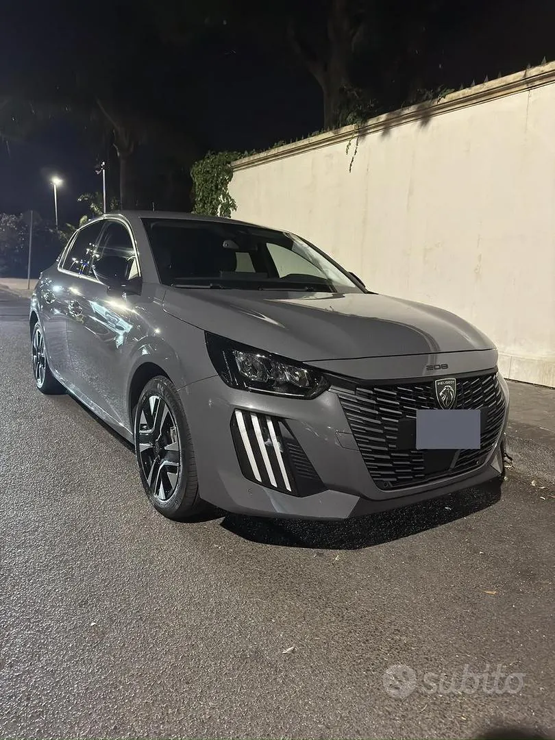 Peugeot 208 2025 photo 3
