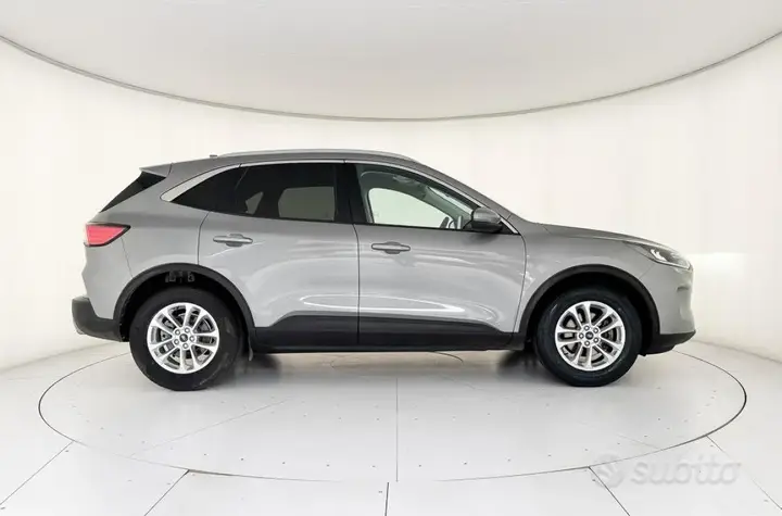 Ford Kuga 2022 photo 3
