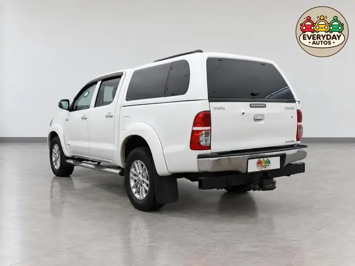 Toyota Hilux 2012 photo 4