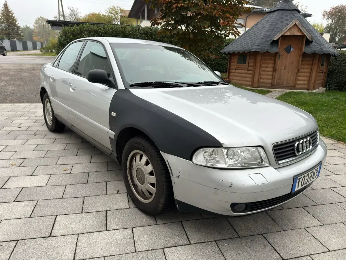 Audi A4 1999 photo 3