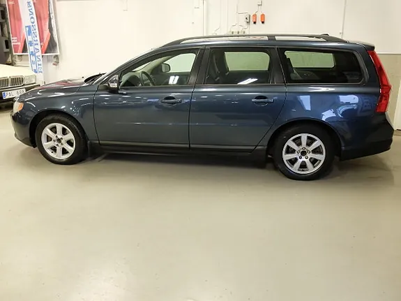 Volvo V70 2008 photo 4