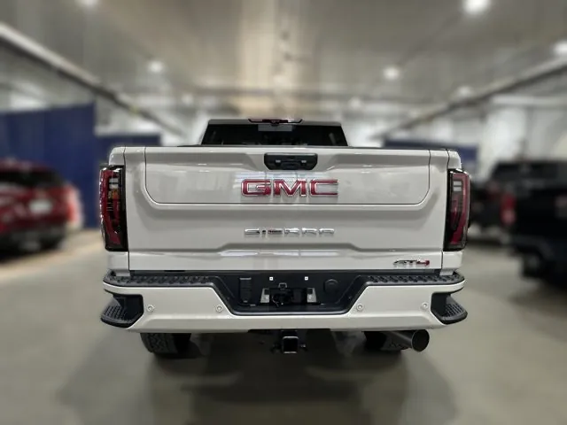 GMC Sierra 3500Hd 2026 photo 5