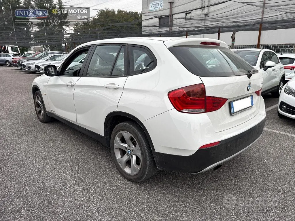 BMW X1 2011 photo 2