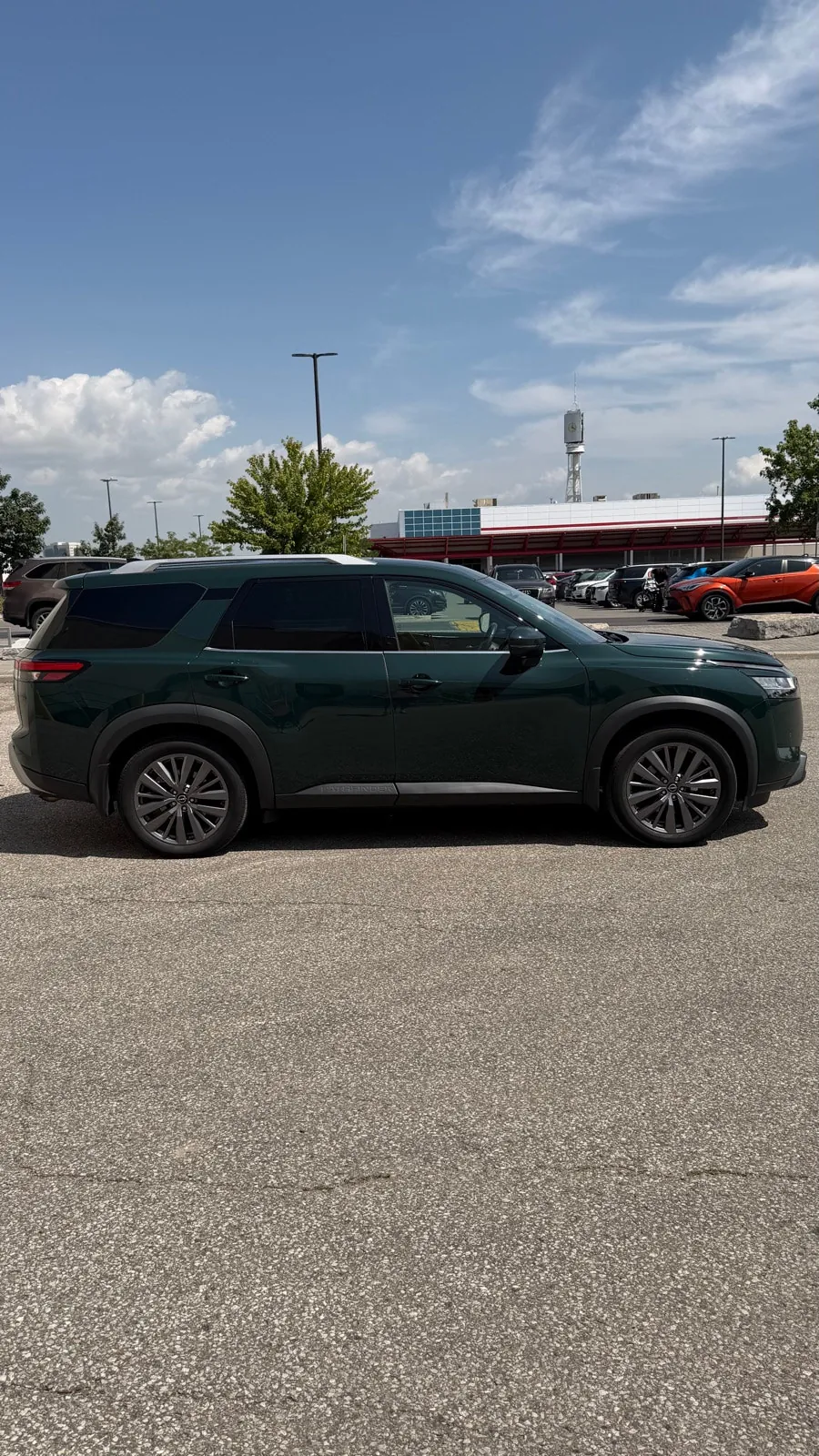 Nissan Pathfinder 2023 photo 3