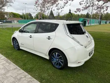 Nissan Leaf 2017 photo 3