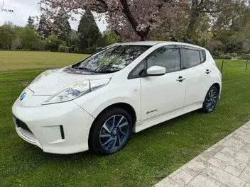 Nissan Leaf 2017 photo 2