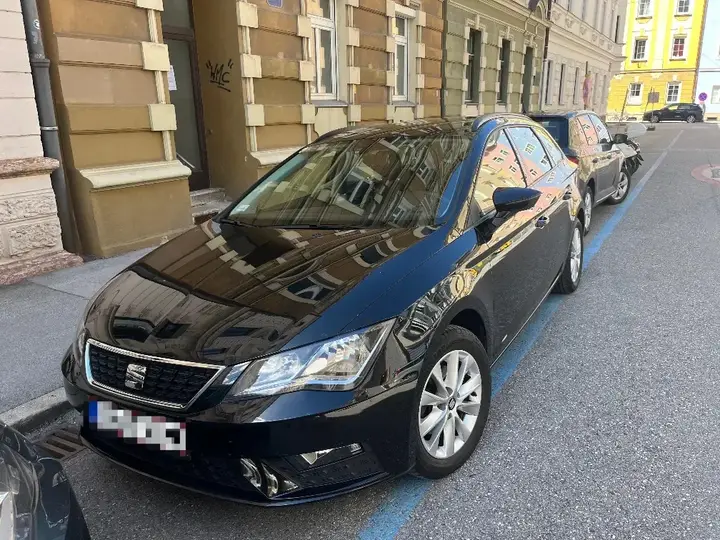 Seat Leon 2019 photo 2