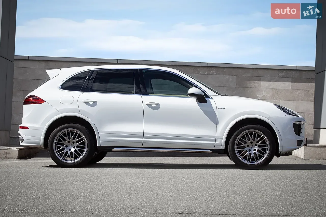 Porsche Cayenne 2015 photo 3