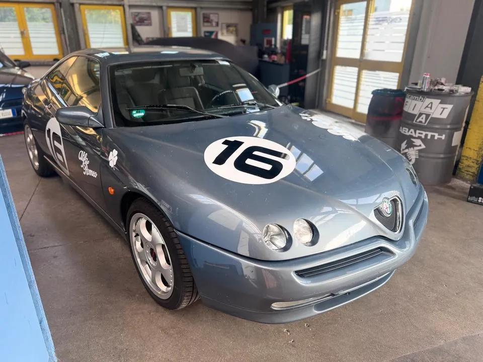 Alfa Romeo 916 Gtv