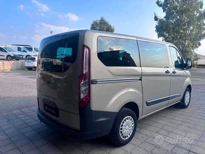 Ford Tourneo Custom 2013 photo 5