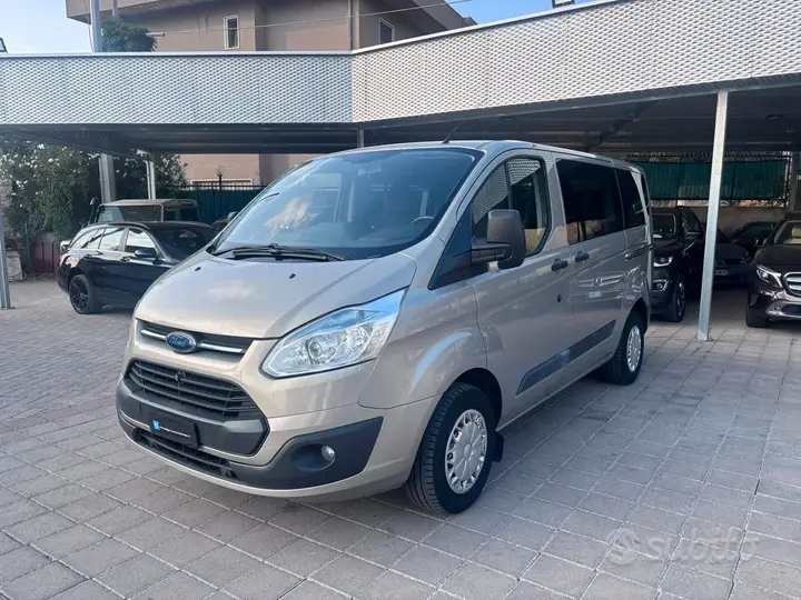 Ford Tourneo Custom 2013 photo 4