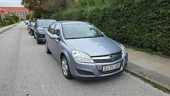 Opel Astra 2008 photo 2