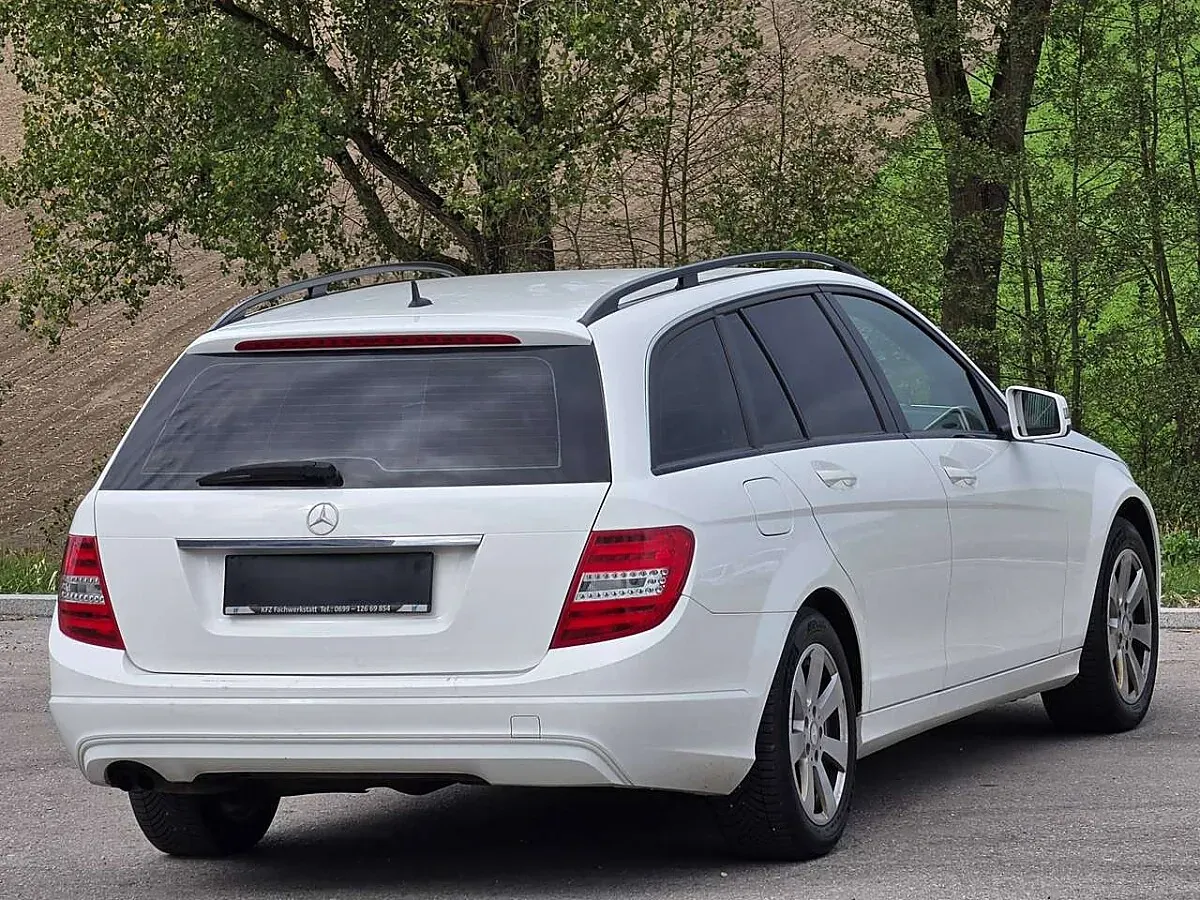 Mercedes-Benz C-Class 2015 photo 2